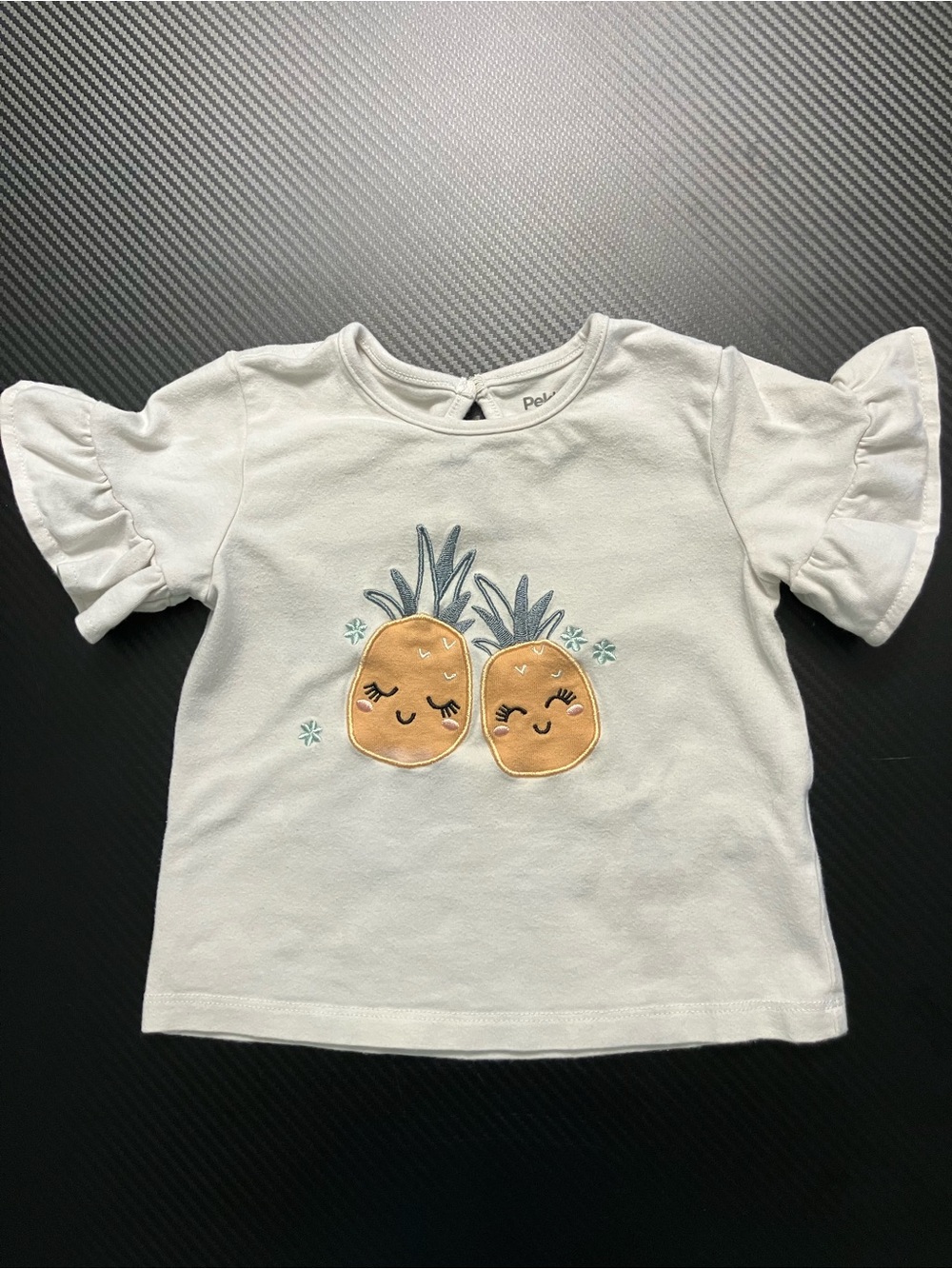 White Pineapple Appliqué Ruffle-Sleeve Tee - Kids